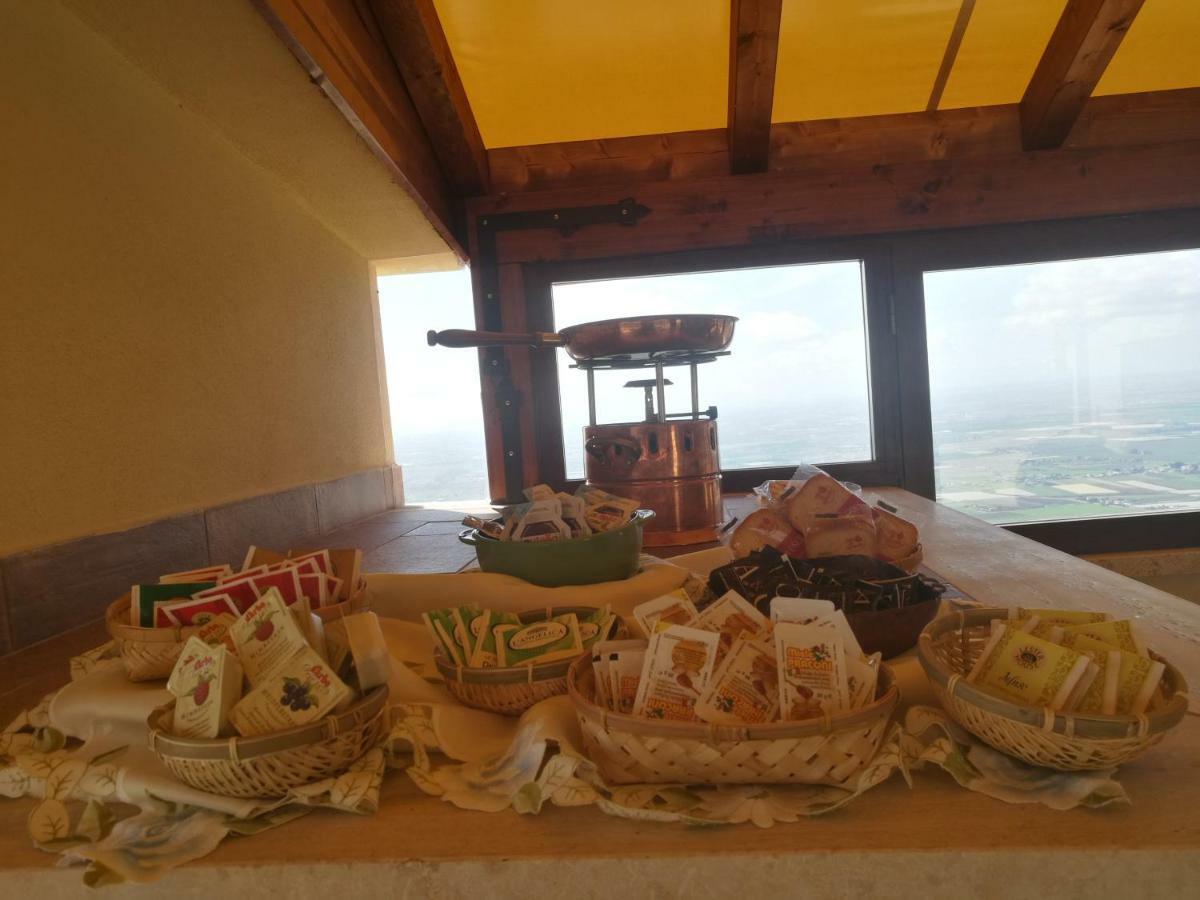La Rupe Bed And Breakfast Norma Buitenkant foto